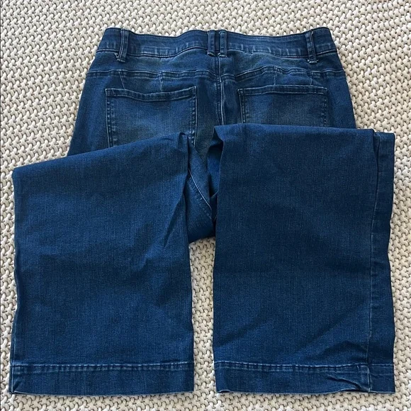 Draper James Indigo Wide Leg Crop Denim Jeans - Picture 5 of 5